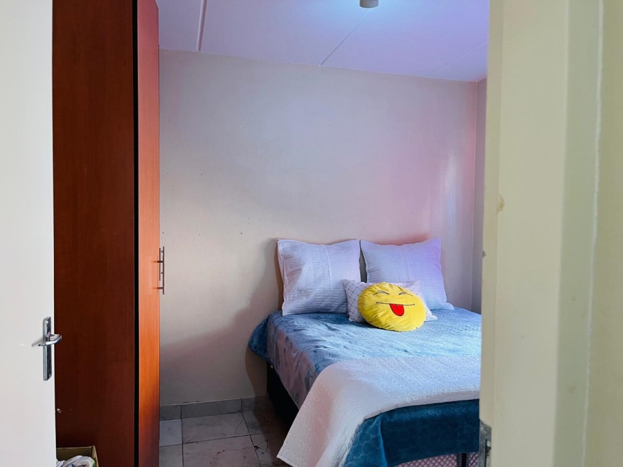 2 Bedroom Property for Sale in Waterval East North West